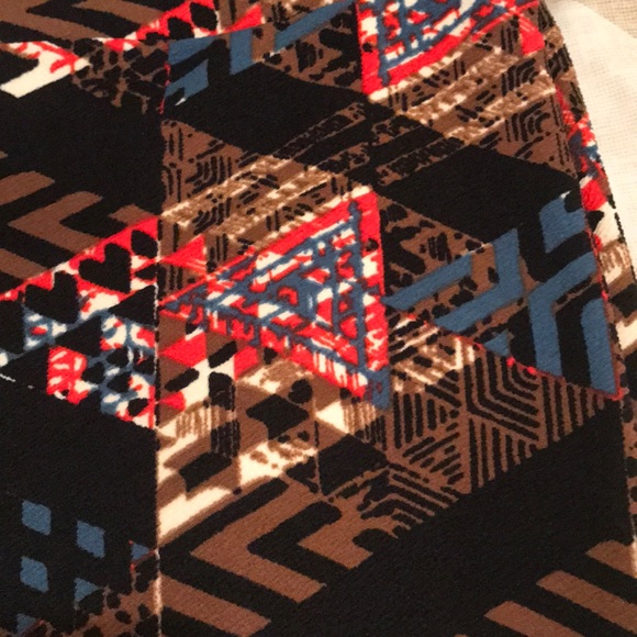 LuLaRoe Cassie Skirt Size Medium NWOT - Picture 3 of 3